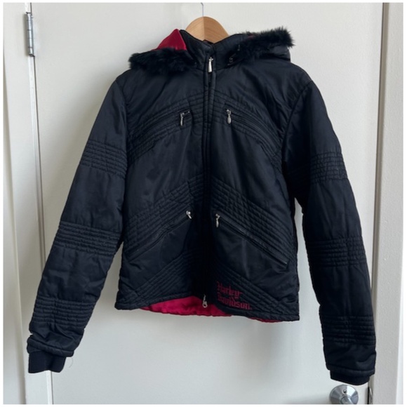 Harley-Davidson Medium Jacket with Real Fur Hood Trim Red Embroidered Back - Picture 4 of 15